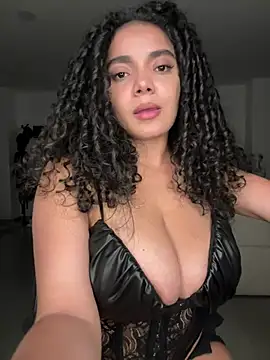 Curlyierr webcam