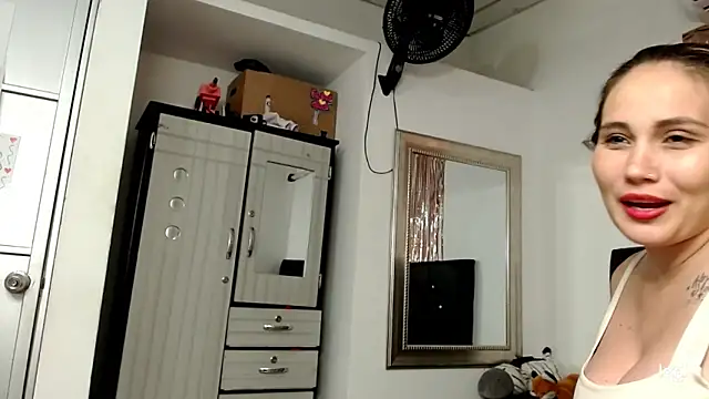 Baby_hornyJM webcam