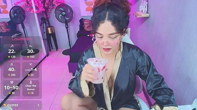 Maggy_t18 webcam