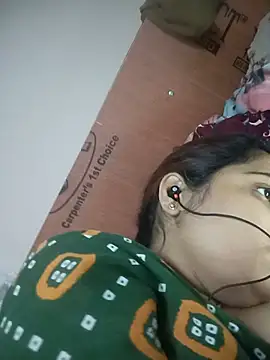 Trisha_71 webcam