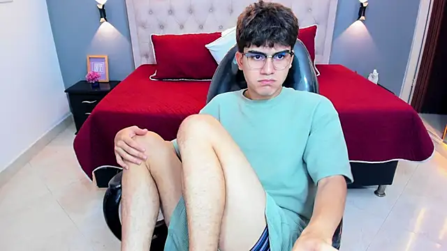 Tommy18__ webcam