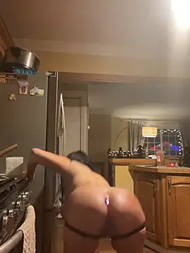 LittleMissEeve webcam