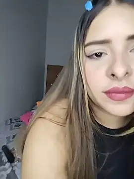 Nahomy_cm webcam