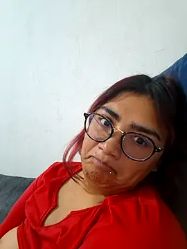 lucyheart_8 webcam