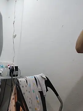 karlythoth@xh webcam