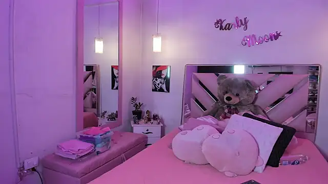 Karly_moon webcam