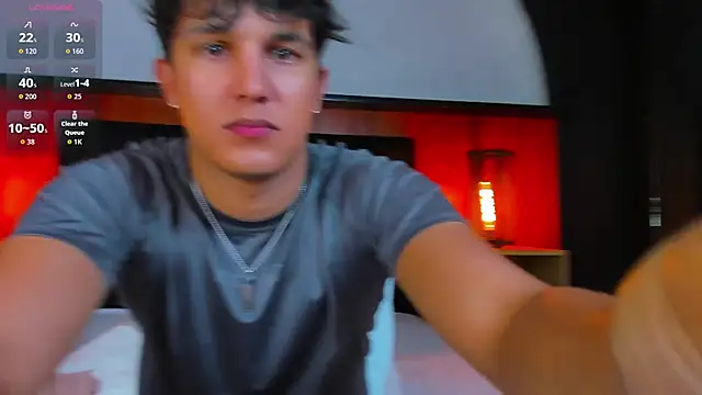 Leo_Savage_ webcam