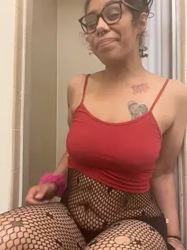 Desirae_Luciano webcam