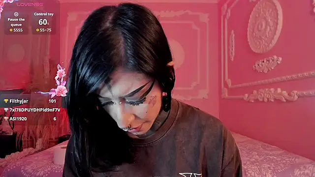 Kat_VonDe webcam
