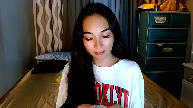 SweetLilly_18 webcam