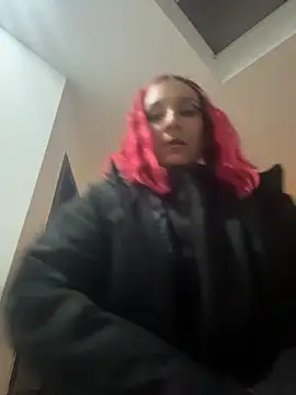 Amelie-RedHoney webcam
