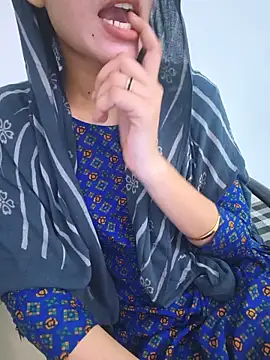 zoya_baby_ webcam