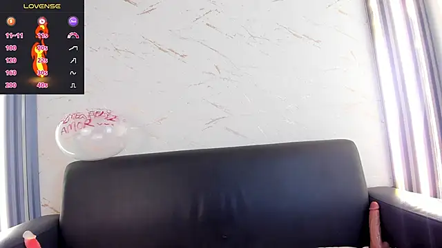 HeidiLune webcam