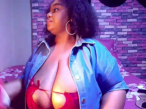 BustySavita webcam