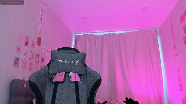 Eva_Harper webcam