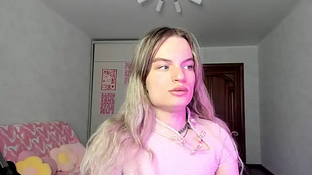 milliKira006 webcam