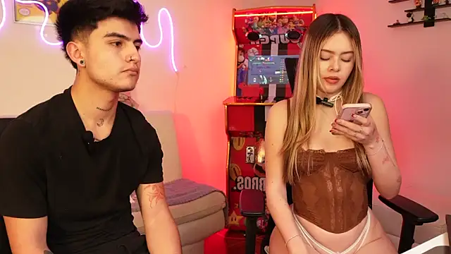 tommy_and_sophie webcam