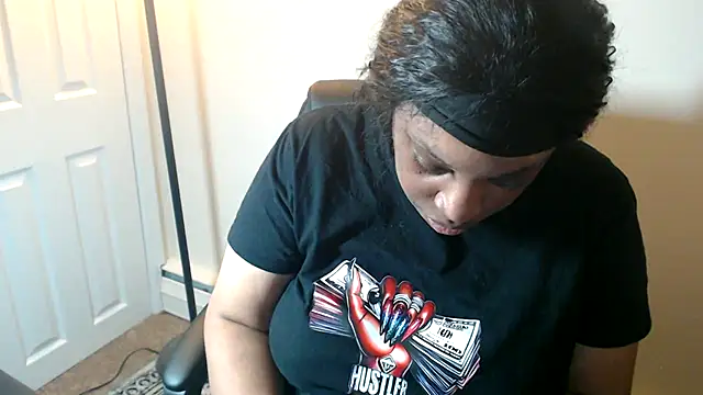 Sexymona1218 webcam