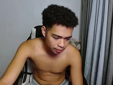 curlyasian_njxx (M twink) - public cum show