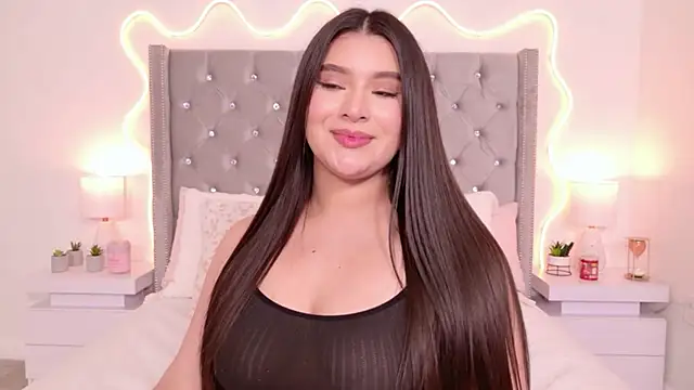 juliasummers2022 - JuliaSUMMERS2022's free webcam