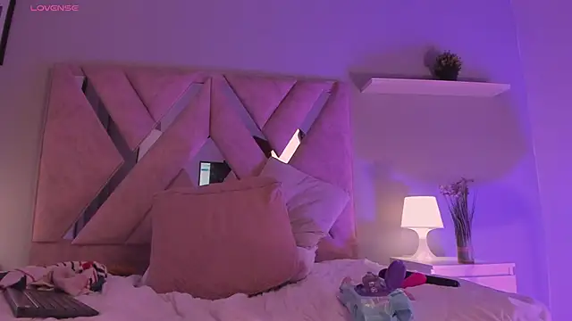 Eva-Millss webcam