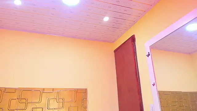 Julia_Haye webcam