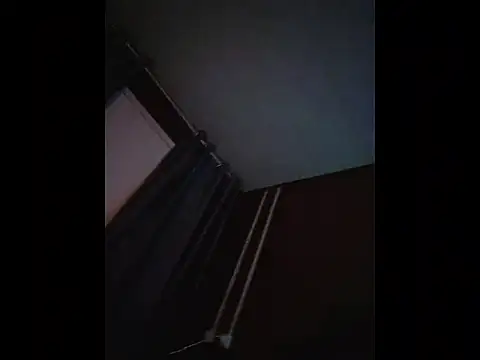 latinBI_guy webcam