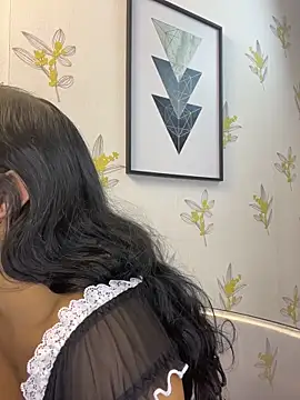 Laia_white webcam