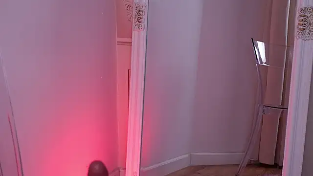 LucyAddison webcam