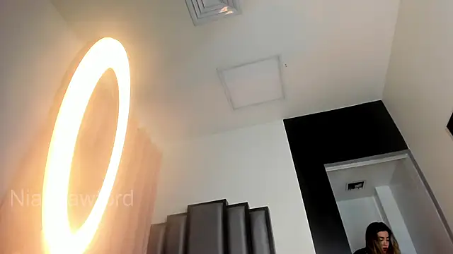 NiaCrawfordd webcam