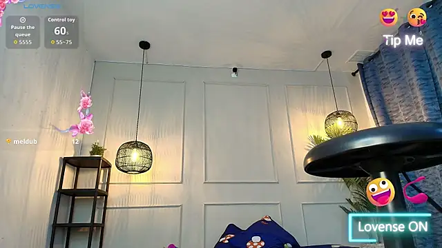 Nikki_Vesper webcam