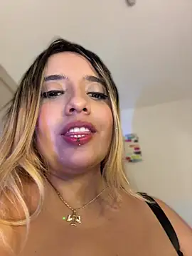 _Ninasanz webcam