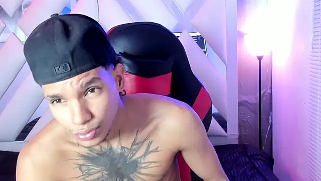 kai_storm77 webcam