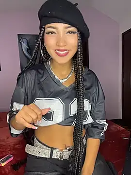 NaughtyLatinaxxx webcam