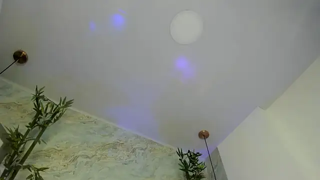 LittleeJaz webcam