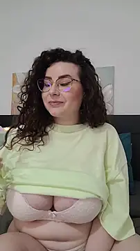 elissa_floyd__ (F milf) - strip me and make me yours