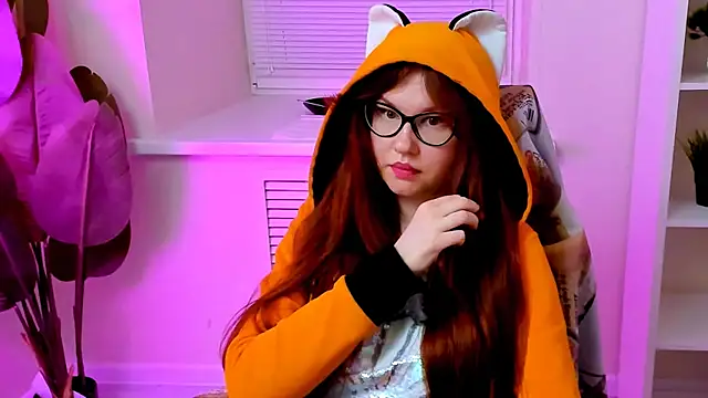 CarolGiggly webcam