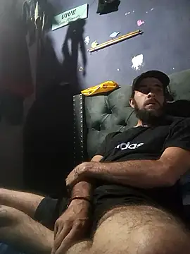 hairy_mannn webcam
