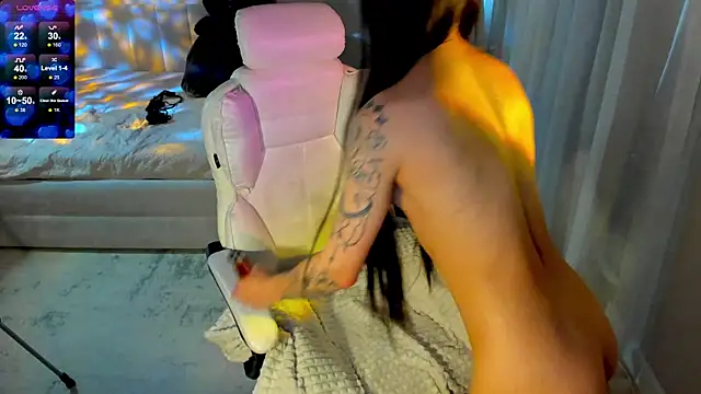 Black_Dollarss webcam