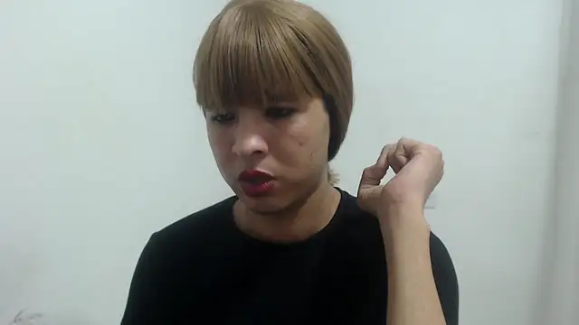 estefania224 webcam