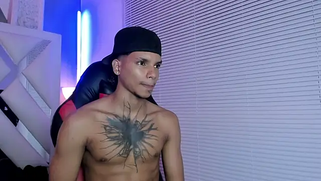 kai_storm77 webcam