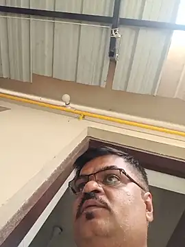 Desi_Lodo_Gujju_Boy webcam