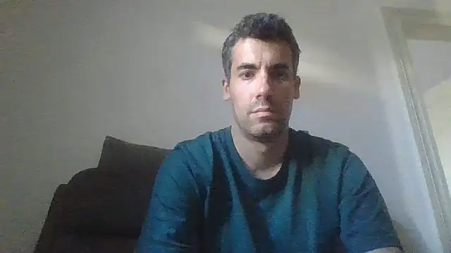 JulioIsHere4you webcam