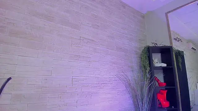 Ivorym00n webcam