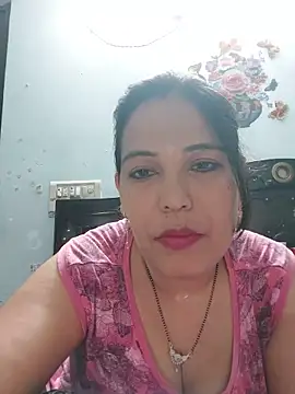 Poojabhabi101 webcam