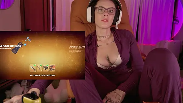 GennaJames webcam