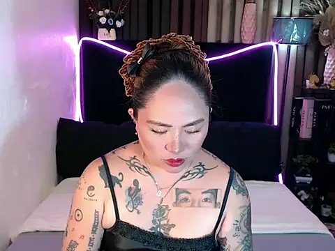 EstellaStarXxx webcam