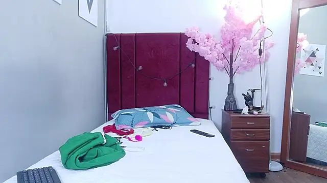 lindaa022 webcam
