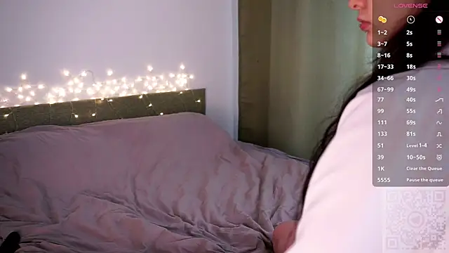 NoirTessa webcam
