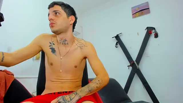 boy_max_latin webcam